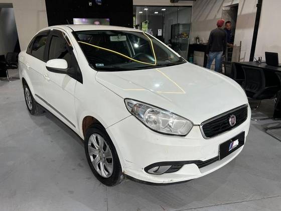 FIAT GRAND SIENA 1.4 MPI ATTRACTIVE GNV 4P MANUAL FIAT GRAND SIENA 1.4 MPI ATTRACTIVE GNV 4P MANUAL